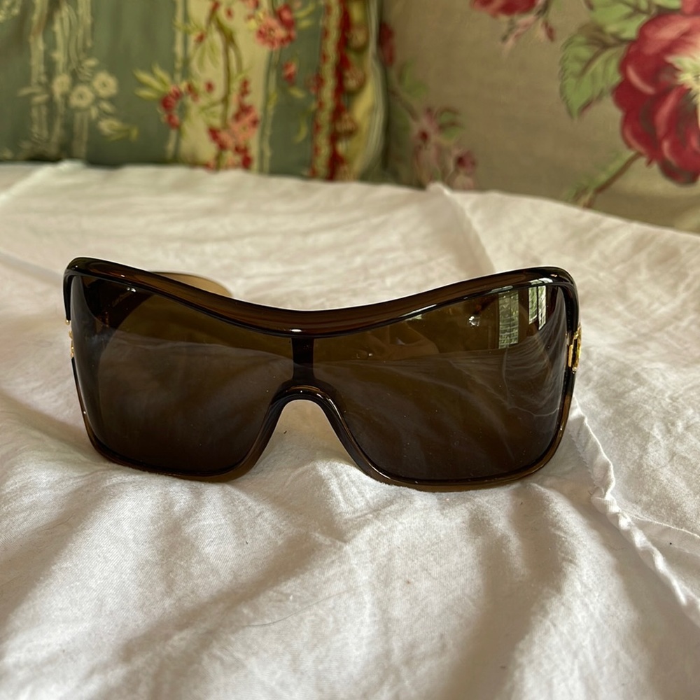 Anon sunglasses. Brown with champagne lens like new